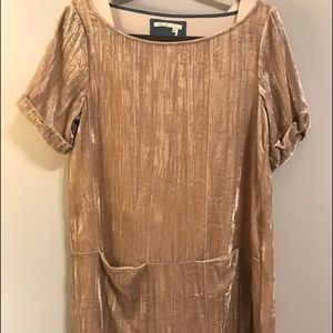 Anthropologie velvet dress, great condition!